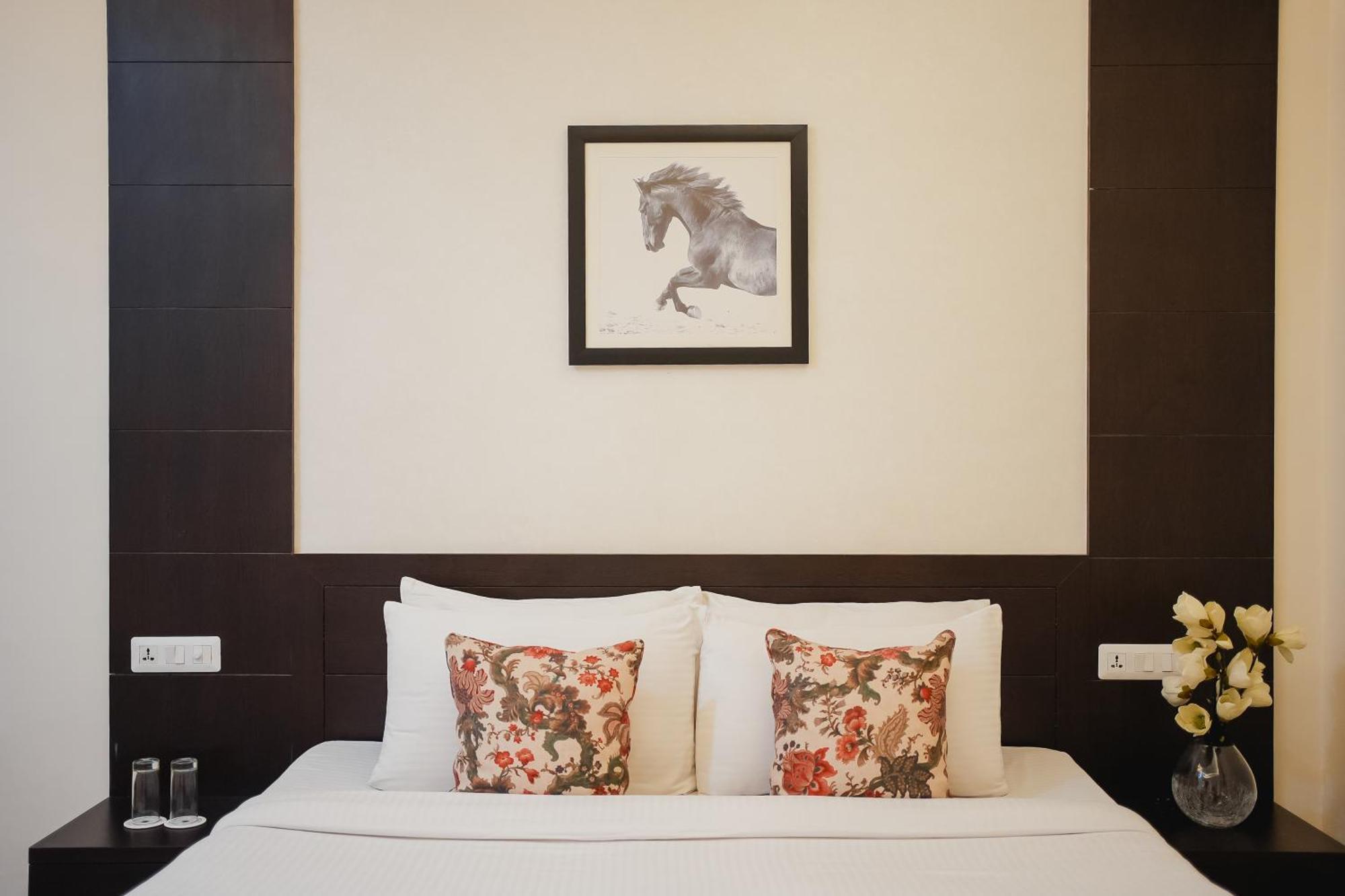 Silver Leaf Apartments Amritsar Exterior photo